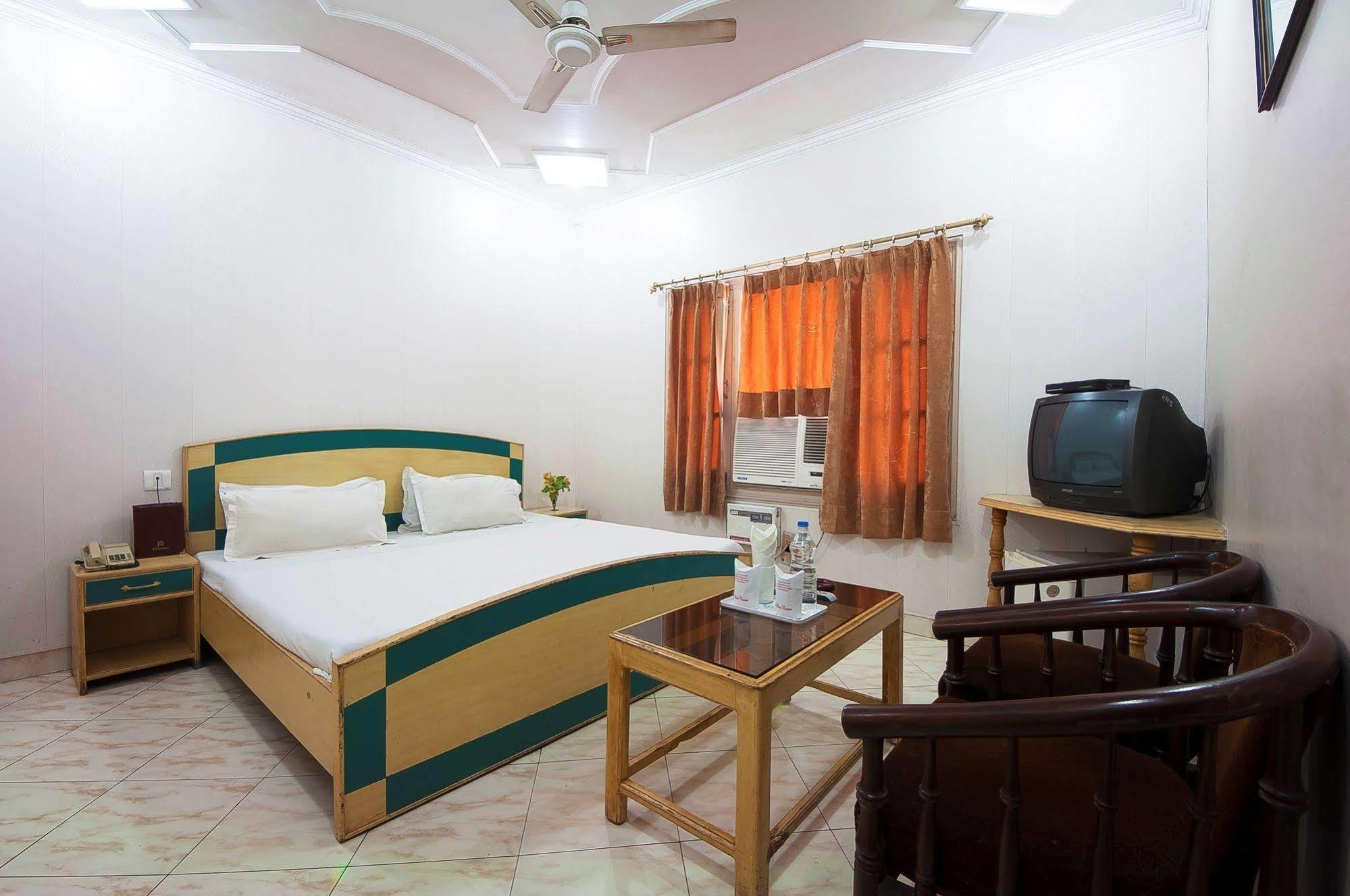 Fabhotel Basera Amritsar Extérieur photo